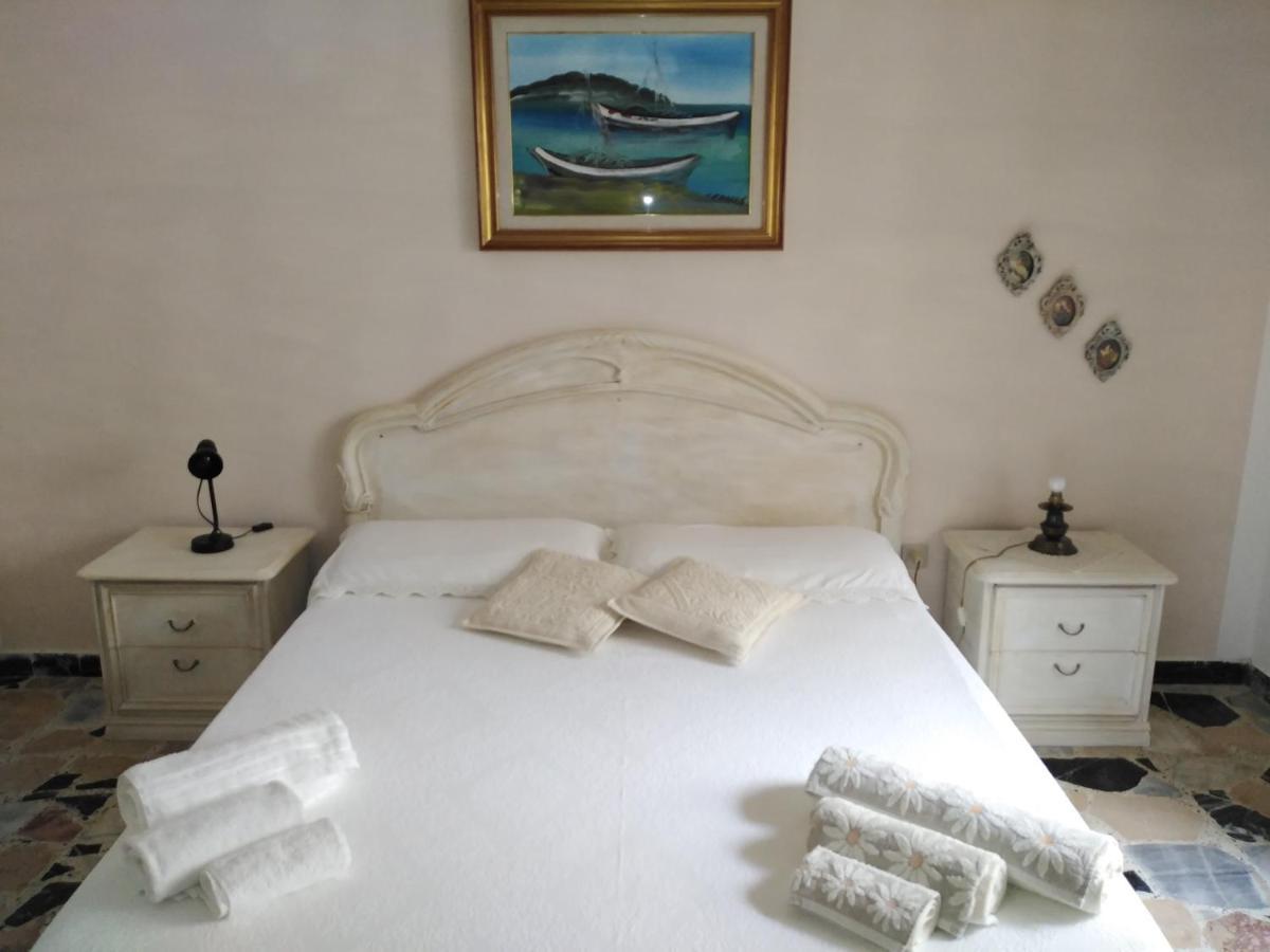 Bed and Breakfast Nonna Dora Muros Екстер'єр фото